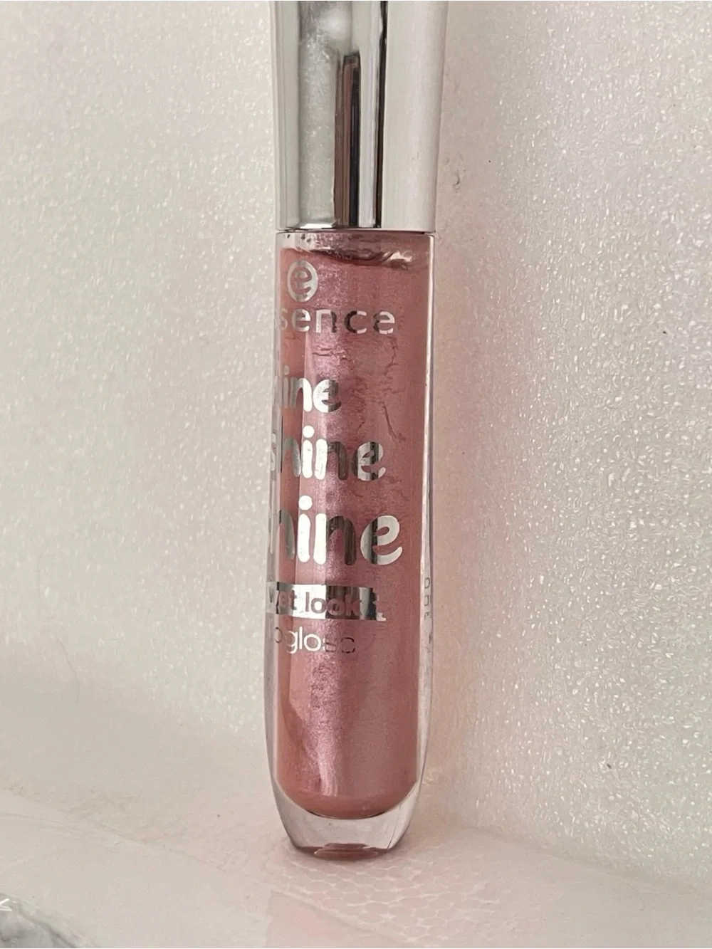 Jeffree Star luminous light